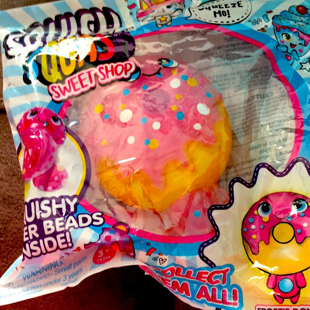 Frostie the donut squishy